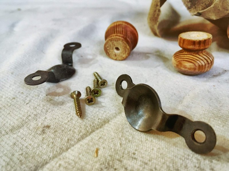Furniture parts, screws and bolts